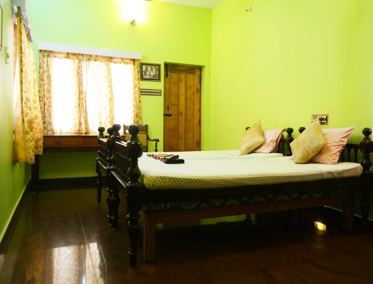 A La Villa Creole Pondicherry Exteriör bild